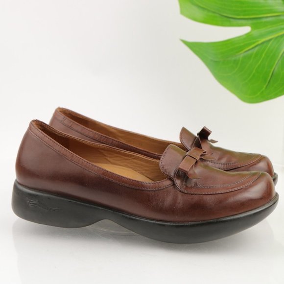 Dansko Shoes - Dansko Women's Danielle Bow Flats Size 39 8 Cognac Brown Leather Platfrom Comfy